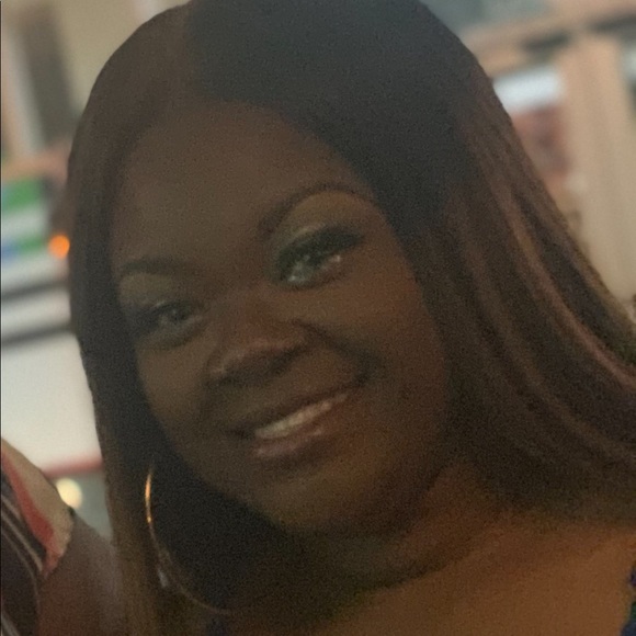 Meet your Posher, Bianca - Picture 1 of 1